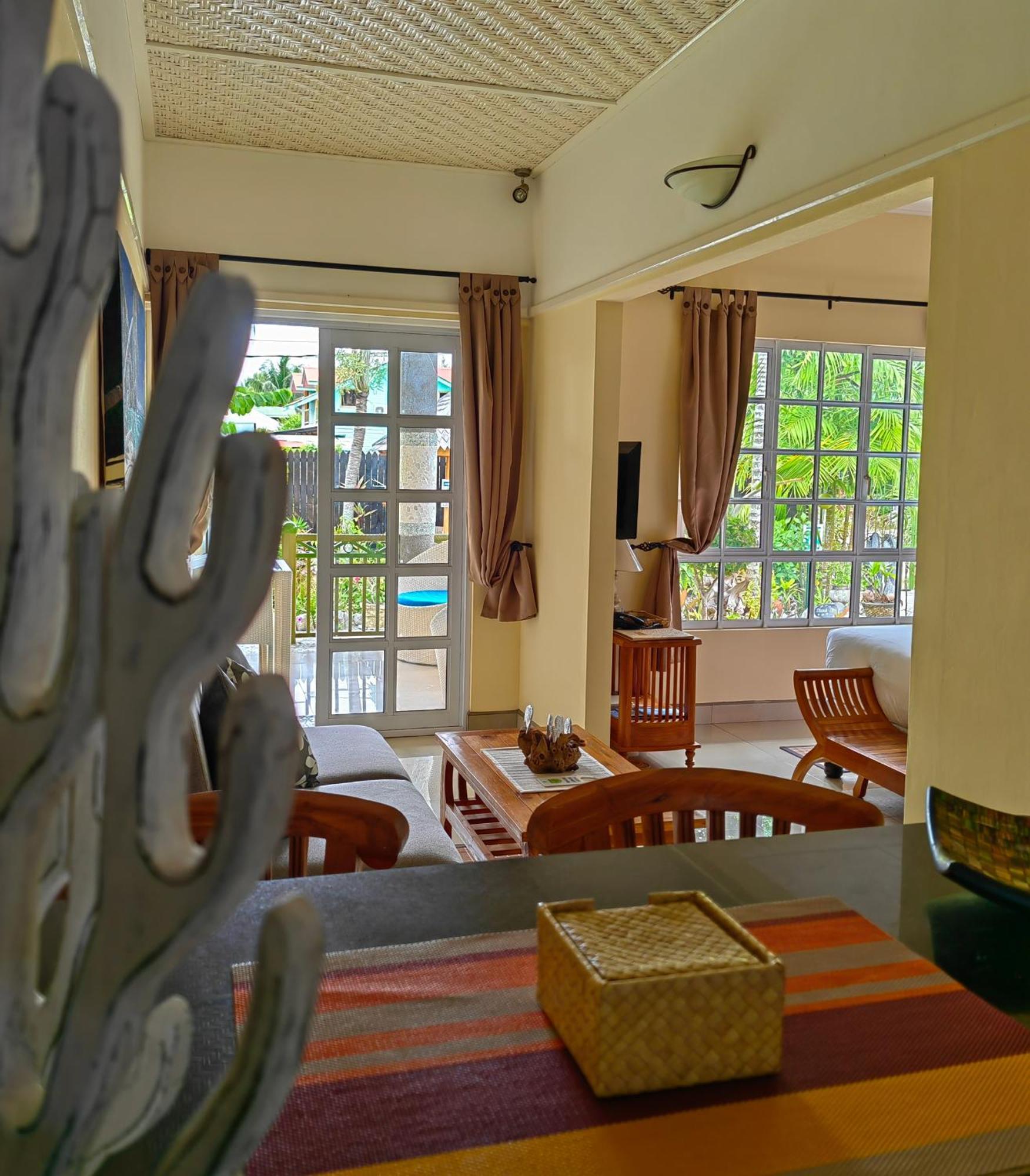 Maison Charme De L'Ile ลาดิก ภายนอก รูปภาพ