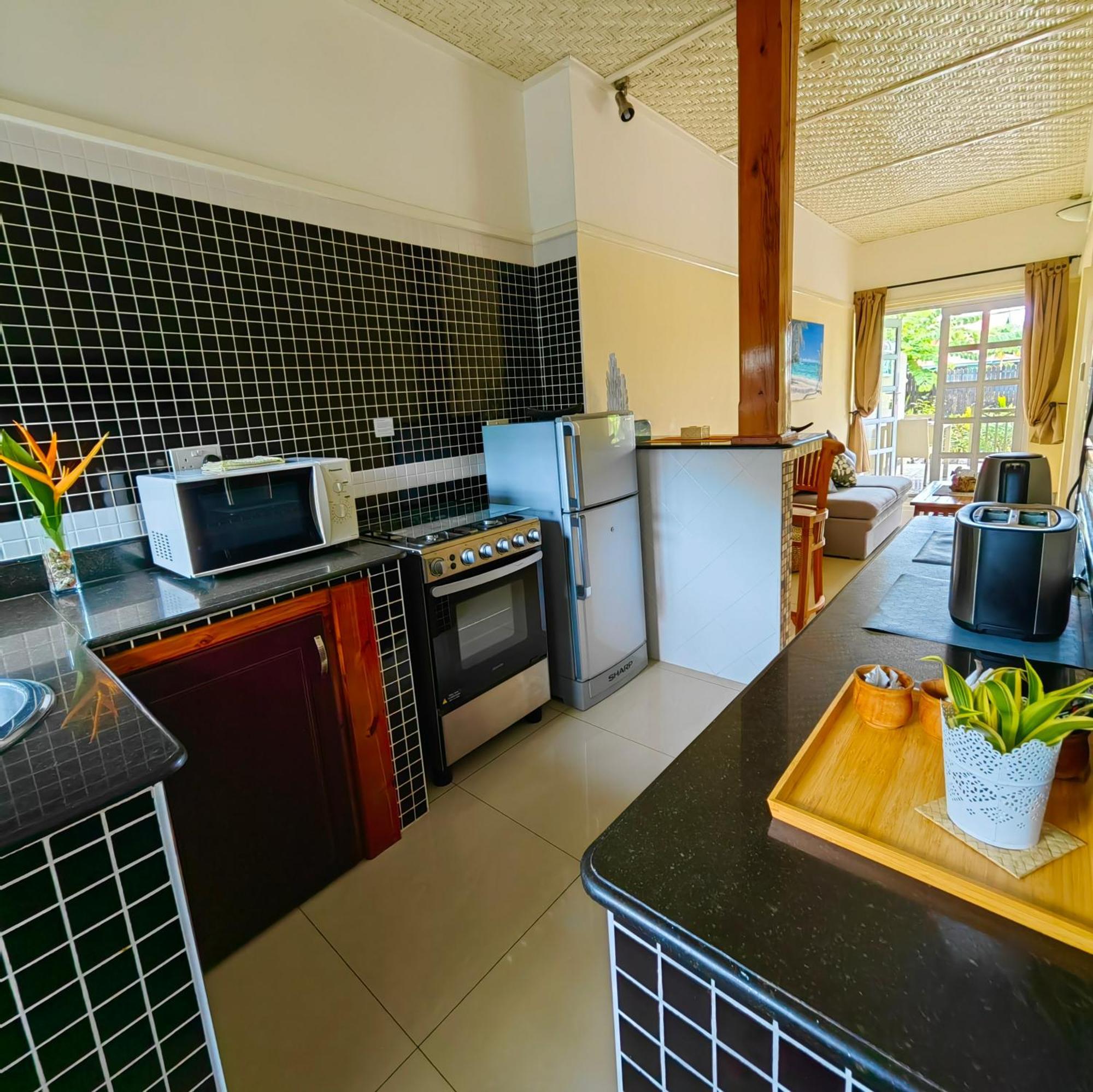 Maison Charme De L'Ile ลาดิก ภายนอก รูปภาพ