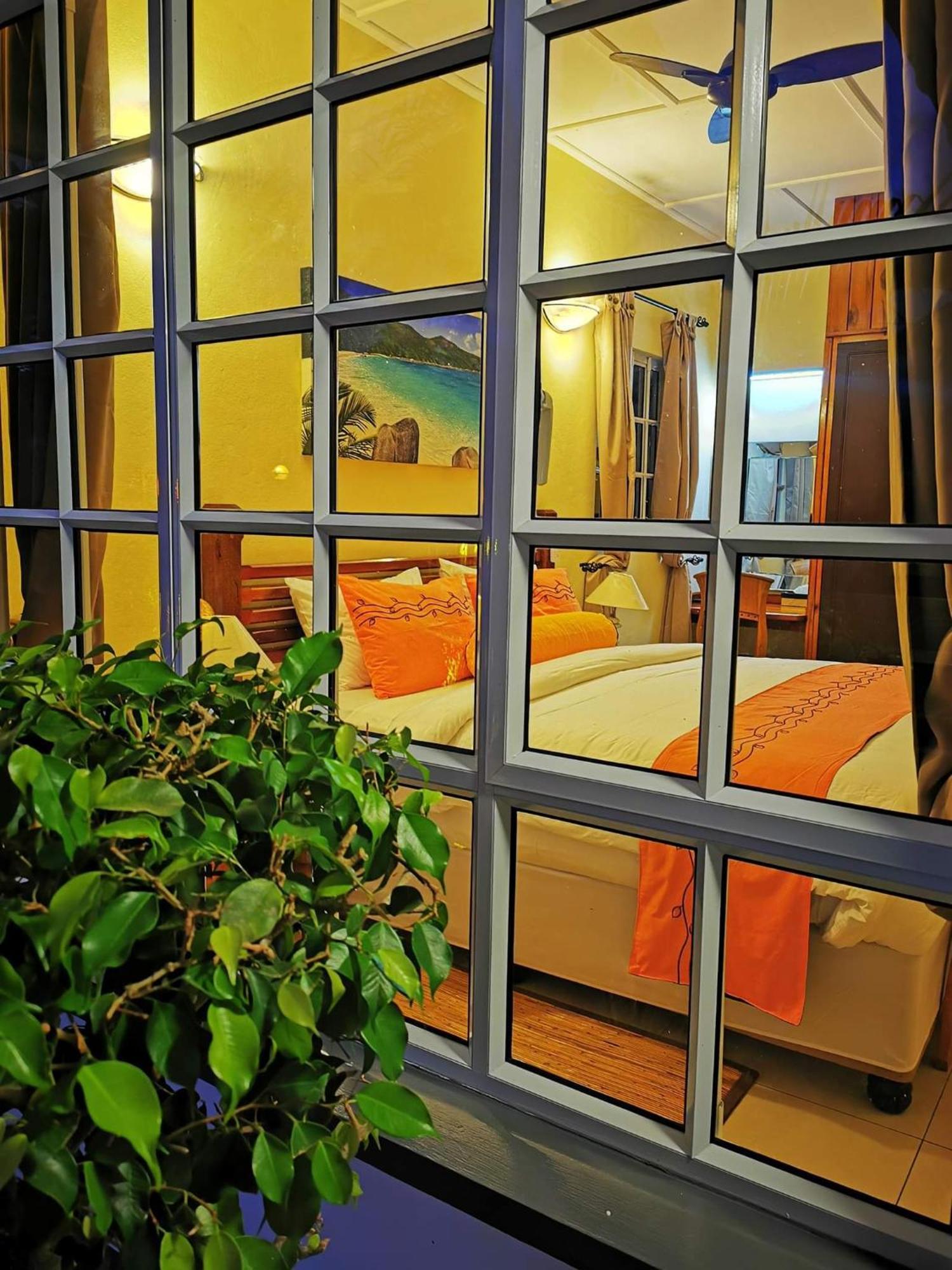 Maison Charme De L'Ile ลาดิก ภายนอก รูปภาพ