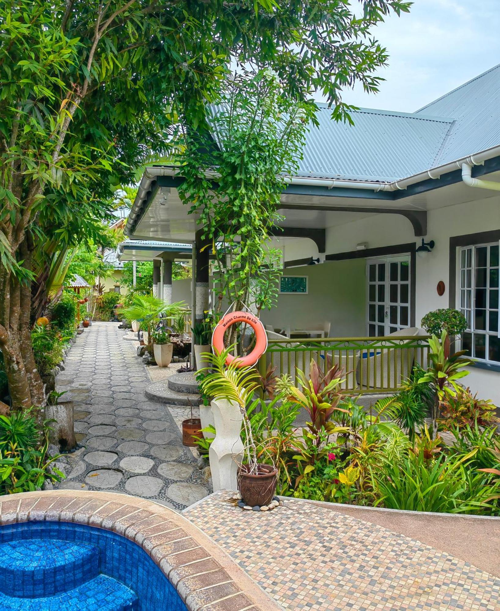 Maison Charme De L'Ile ลาดิก ภายนอก รูปภาพ