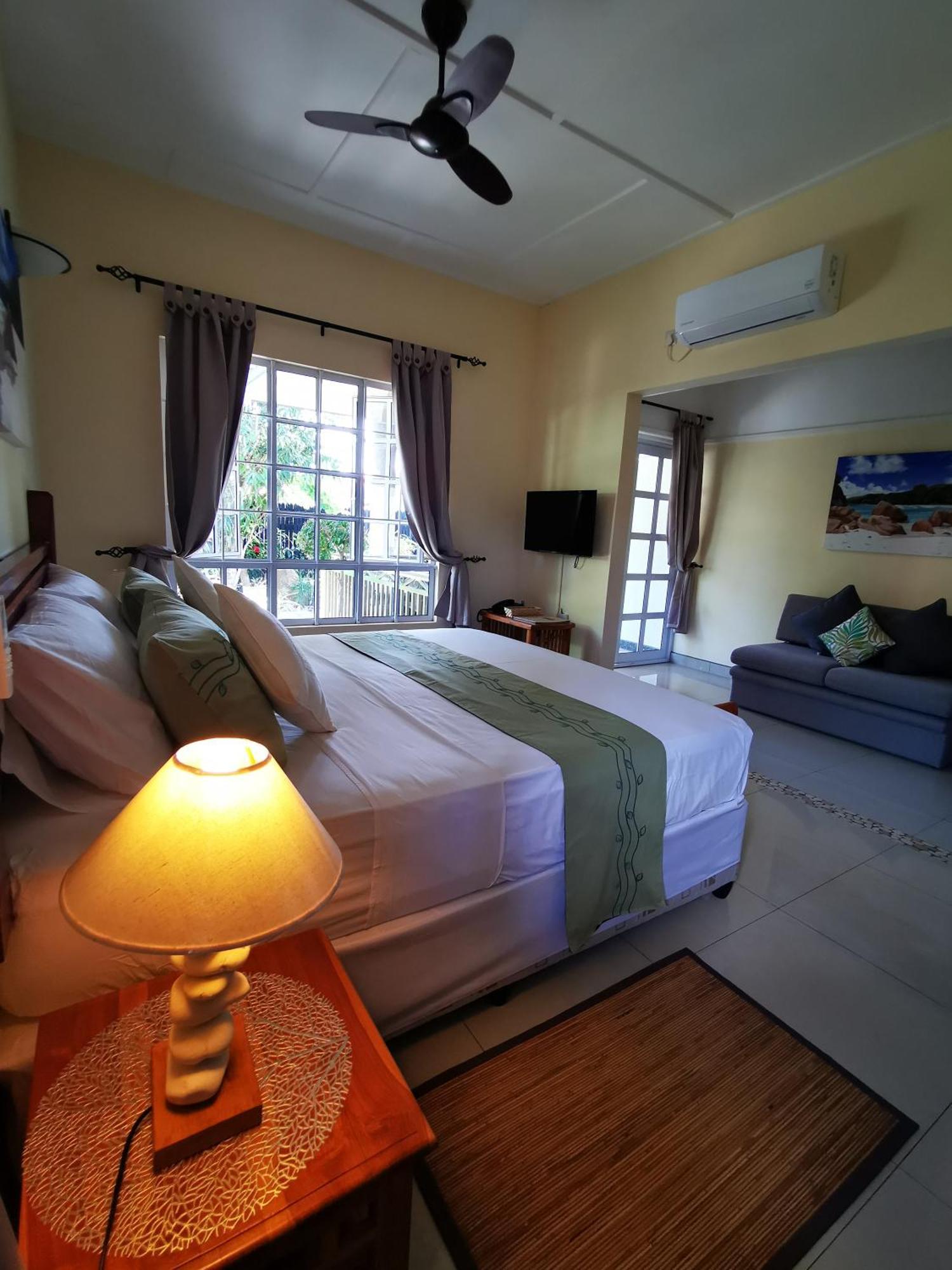 Maison Charme De L'Ile ลาดิก ภายนอก รูปภาพ