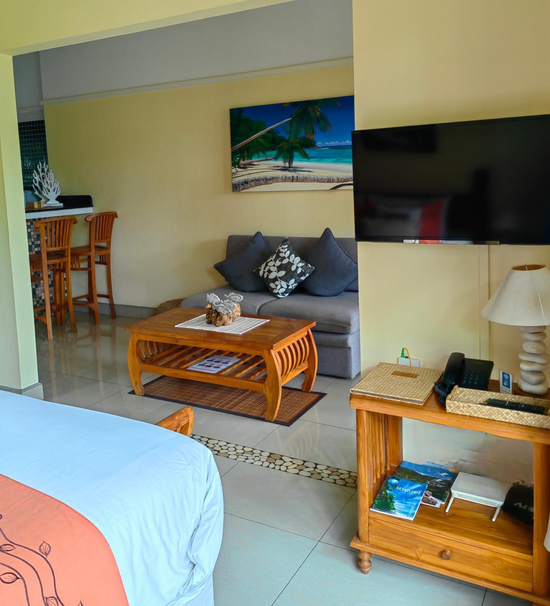 Maison Charme De L'Ile ลาดิก ภายนอก รูปภาพ
