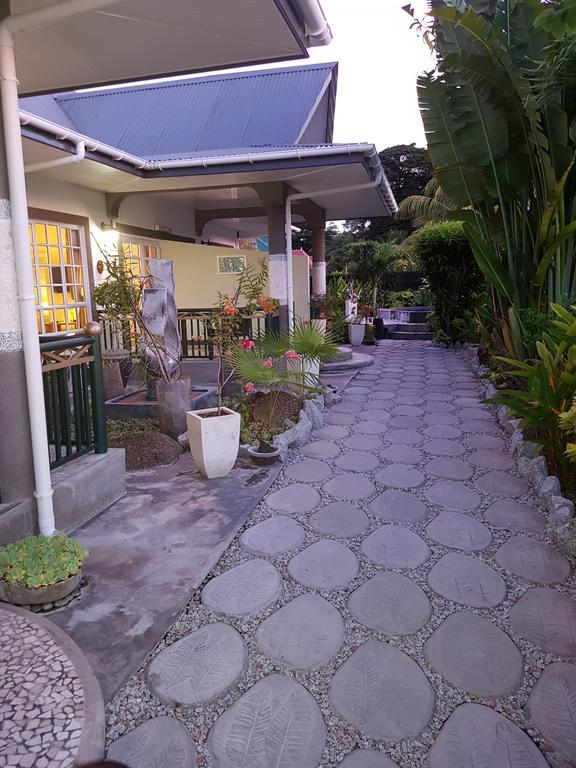 Maison Charme De L'Ile ลาดิก ภายนอก รูปภาพ